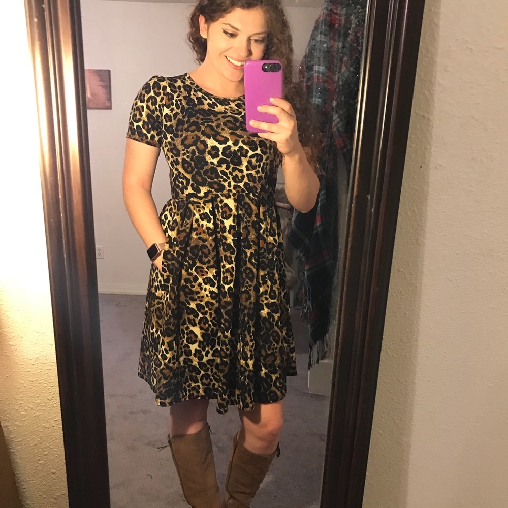 Leopard print Lularoe Amelia Size XS